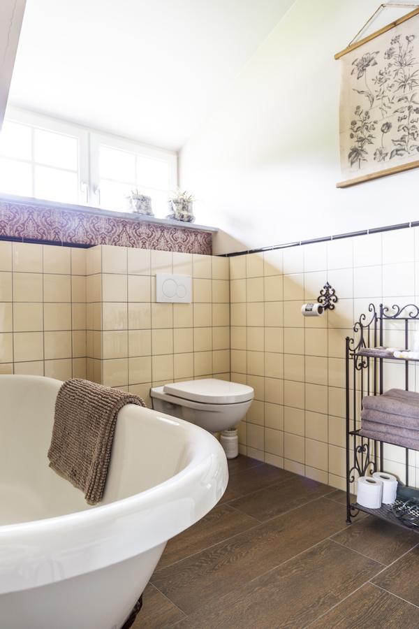 De Vrolijcke Bosmuis Bed & Breakfast แบร์คเอค ภายนอก รูปภาพ